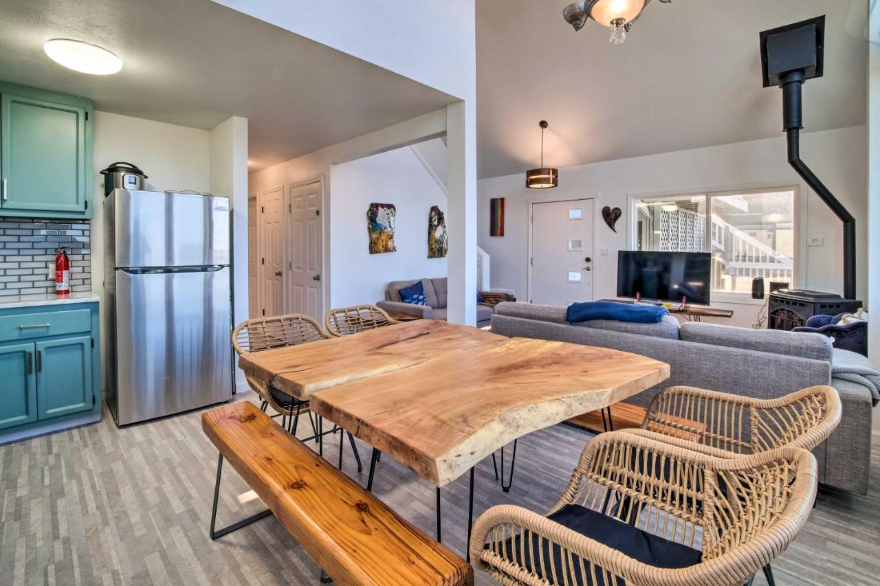 Southern Oregon Coast Vacation Rental With Deck Голд Бийч Екстериор снимка