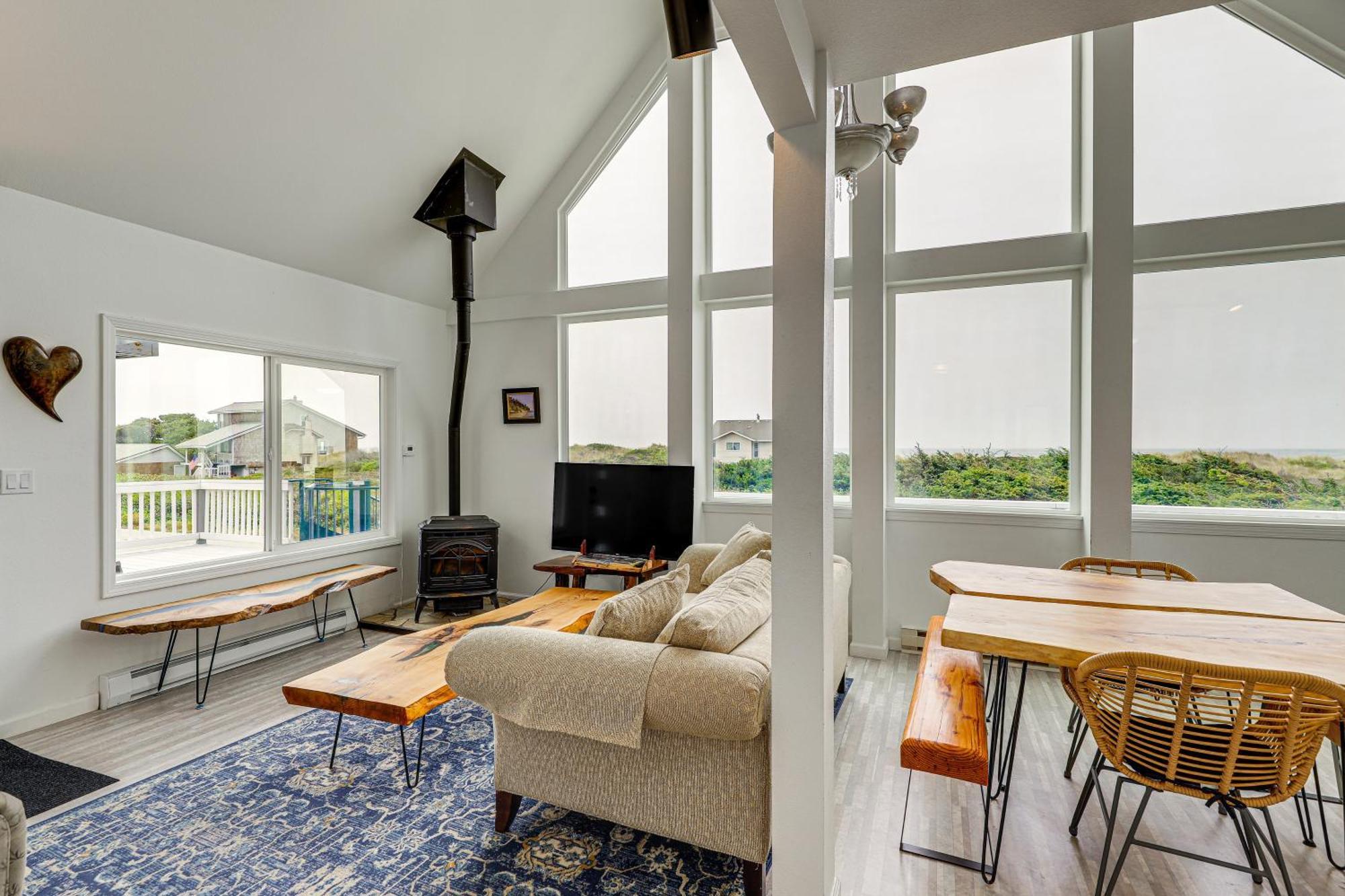 Southern Oregon Coast Vacation Rental With Deck Голд Бийч Екстериор снимка